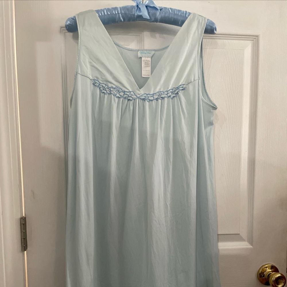 Light Blue Sleeveless Nightgown MIDI small medium Vintage
